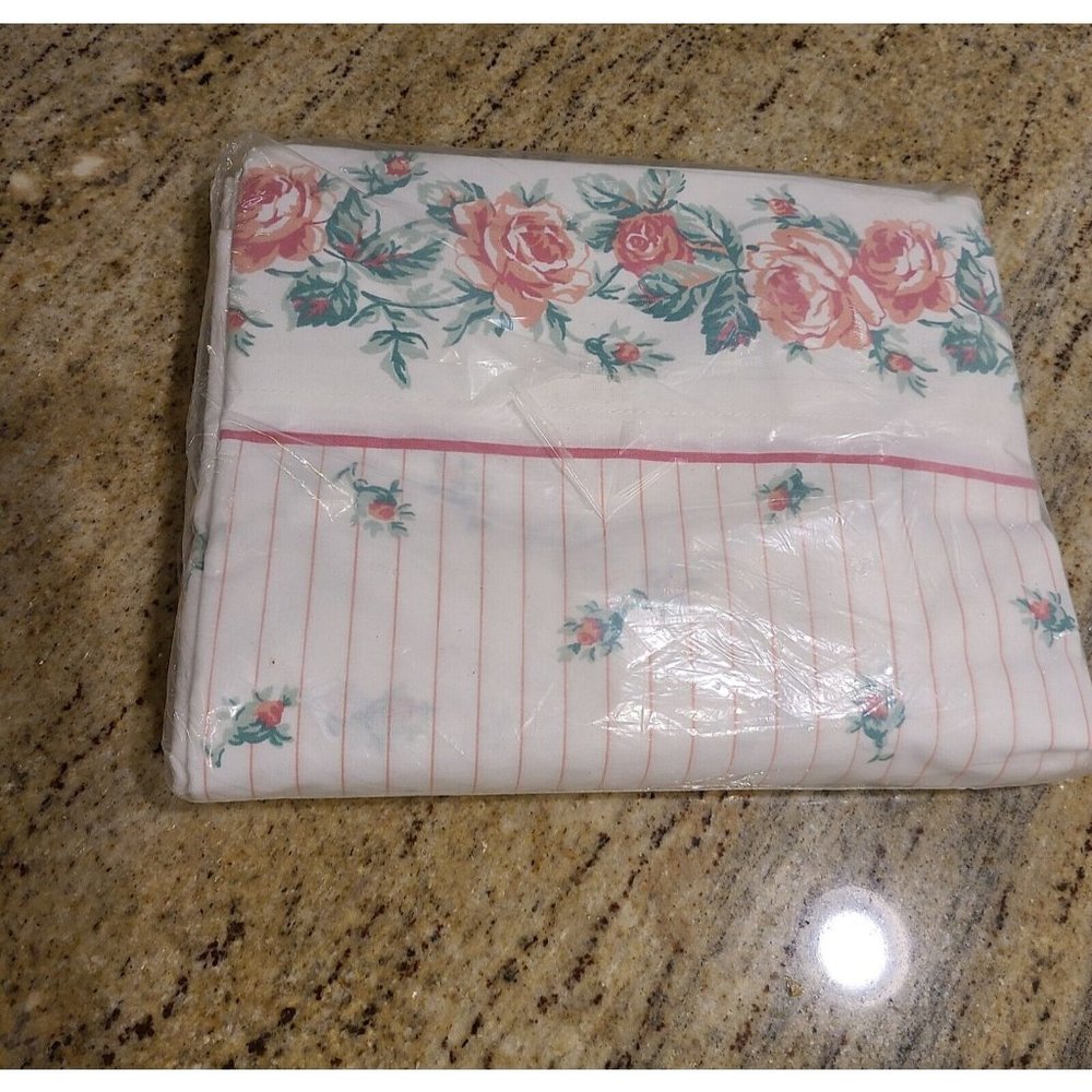 Vintage NEW  Meadowbrook Luxury Percale Pink Country Rose Stripe Full Flat Sheet